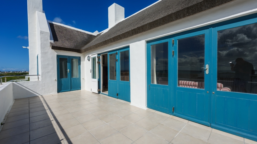 5 Bedroom Property for Sale in Struisbaai Western Cape